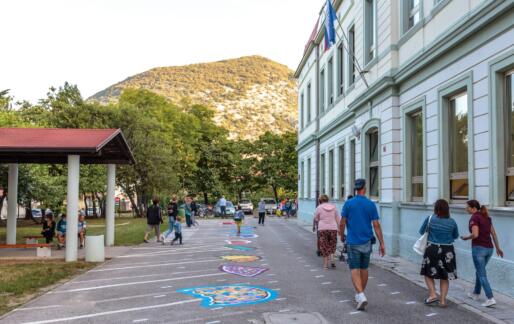 Spoznaj mojo dobro prakso: Javni prostor za ljudi, ne avtomobile
