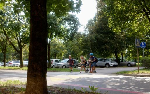 S pobudama Polni zagona kolesarimo v službo in Manj kot dva spreminjamo potovalne navade Slovencev