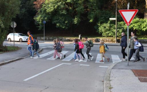 Vabilo za šole in občine: Izmenjava praks izvajanja Pešbusa in Bicivlaka