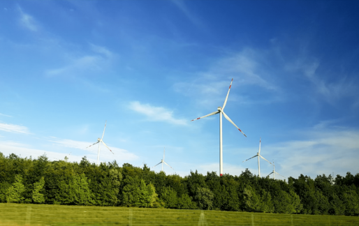 Premagovanje ovir pri uvajanju vetrne energije v Sloveniji