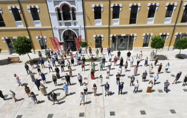 Mesta >> mestom: Reactivos culturales